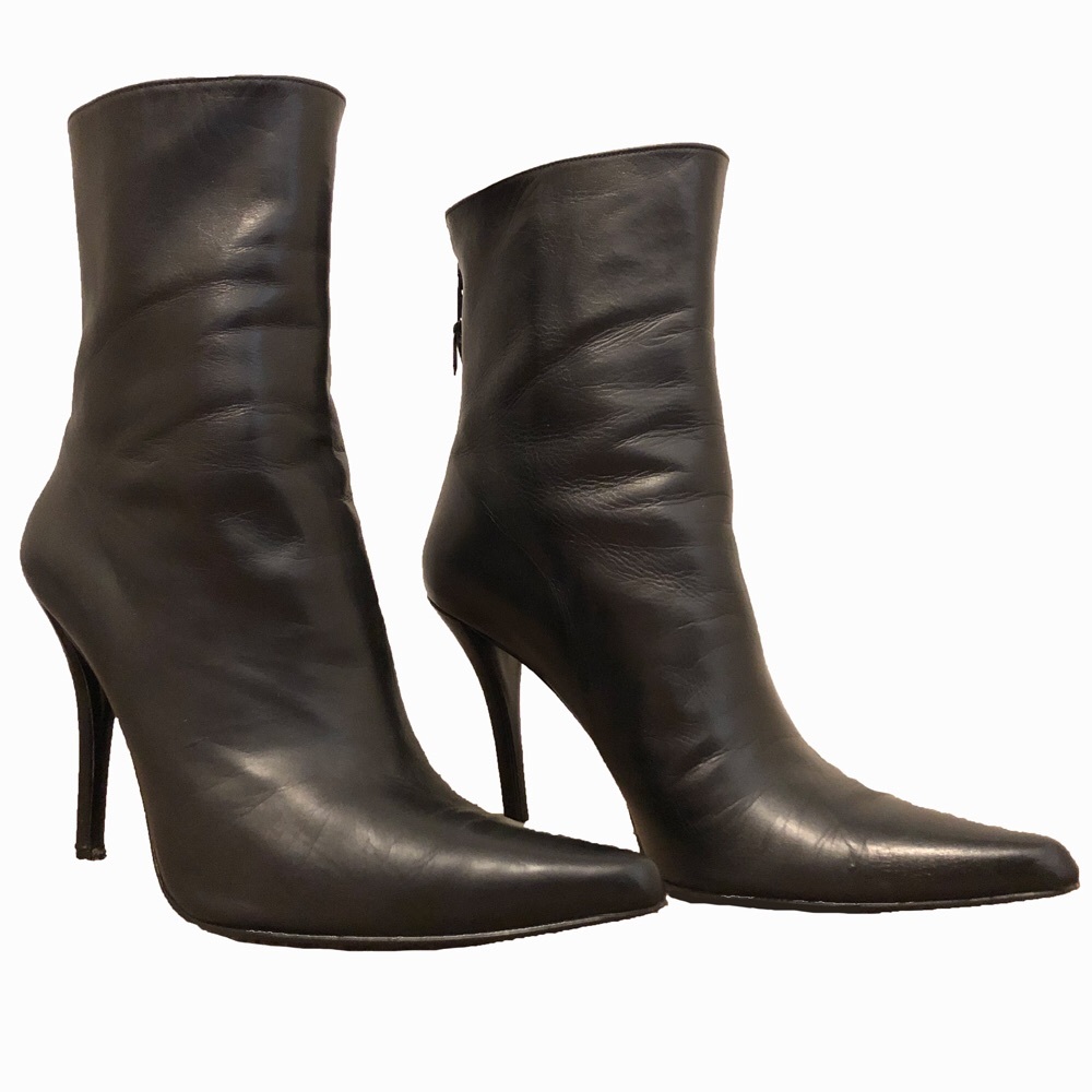 Stuart Weitzman Pointed Leather Bootie